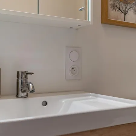 Apartment Golden - View & Provencal Charm