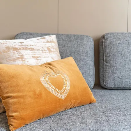 Golden - View & Provencal Charm Apartman *