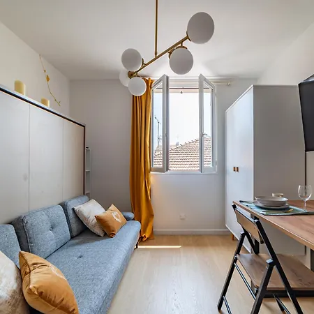 Apartment Golden - View & Provencal Charm