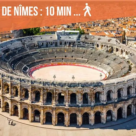 Golden - View & Provencal Charm Nimes